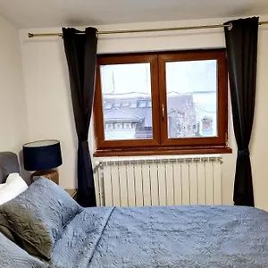 Cozy Near Center Apartamento